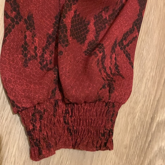 Banana Republic top size small - Picture 3 of 5